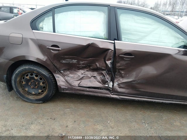 3VW3L7AJ9EM404307 Volkswagen JETTA TDI