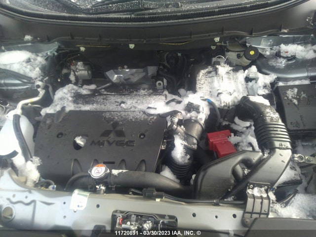 JA4AJUAU9PU601365 Mitsubishi RVR ES