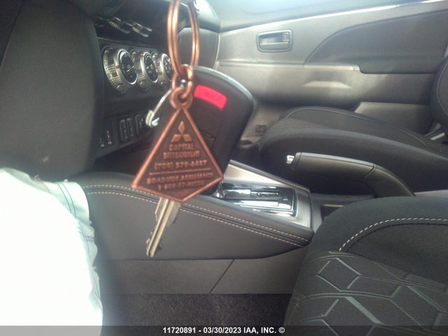 JA4AJUAU9PU601365 Mitsubishi RVR ES