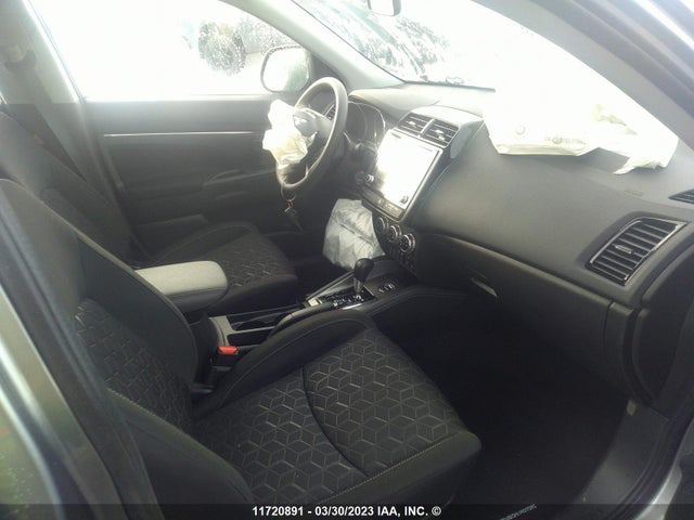 JA4AJUAU9PU601365 Mitsubishi RVR ES