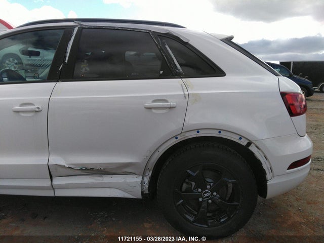 WA1EFCFSXGR023946 Audi Q3 Premium Plus