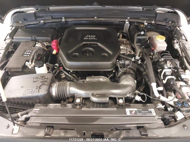 1C4HJXEN4MW865702 Jeep Wrangler Unlimited Sahara