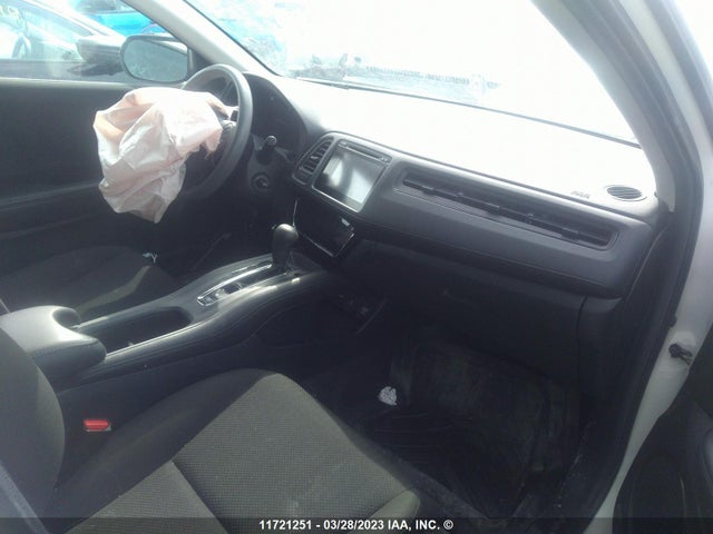 Honda HR-V LX 2016 3CZRU6H33GM111205 Image 5