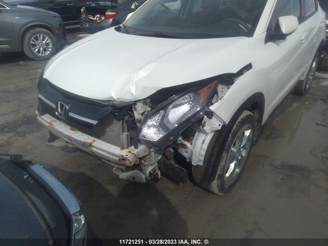 Honda HR-V LX 2016 3CZRU6H33GM111205 Image 6