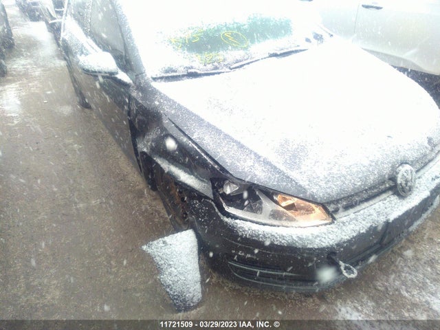 3VW217AU6FM060027 Volkswagen GOLF