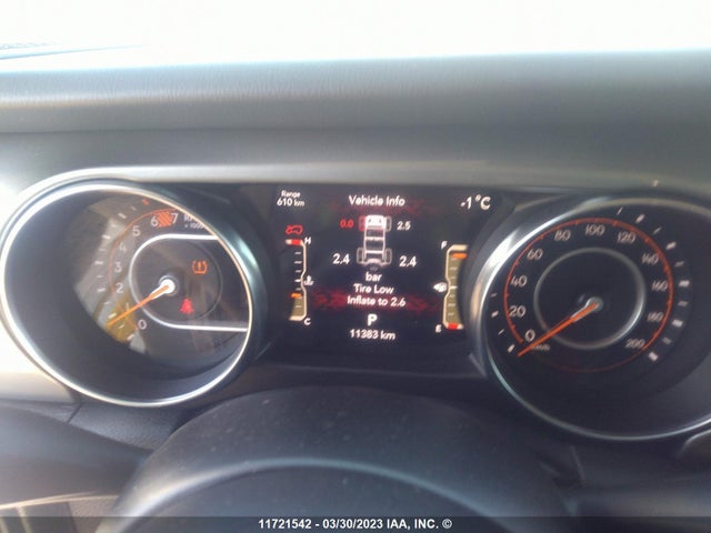 1C4HJXEN6PW586787 Jeep Wrangler Sahara