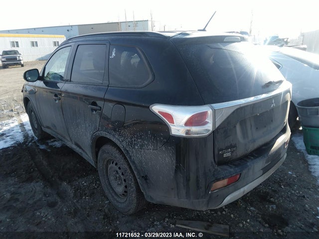 JA4JZ3AX8FZ601744 Mitsubishi Outlander Se