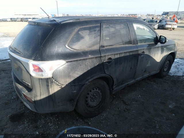 JA4JZ3AX8FZ601744 Mitsubishi Outlander Se