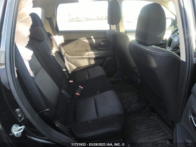 JA4JZ3AX8FZ601744 Mitsubishi Outlander Se