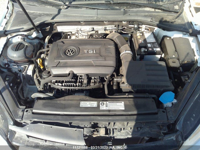 3VW217AUXFM032781 Volkswagen GOLF