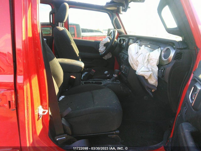 1C4HJXEN0MW552016 Jeep Wrangler Unlimited Sahara
