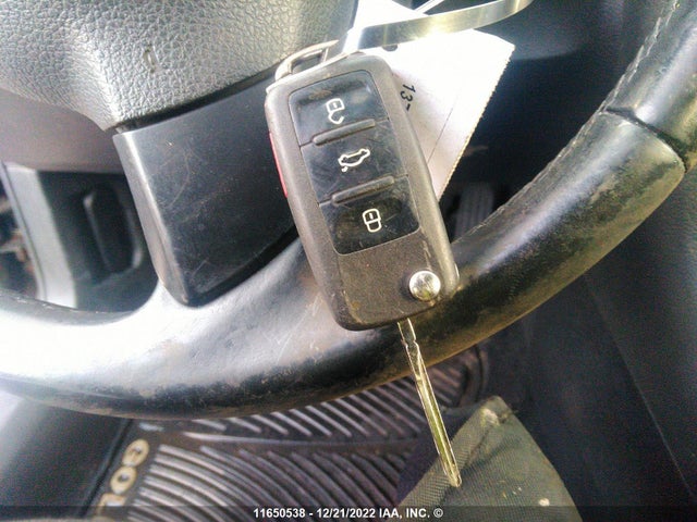 Volkswagen Golf 2010 WVWAA7AJ1AW215158 Image 3