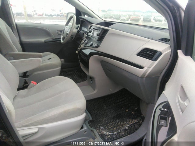 Toyota Sienna 2012 5TDZK3DC3CS227028 Image 5