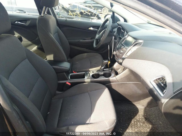 Chevrolet Cruze 2018 1G1BE5SM8J7205395 Image 5