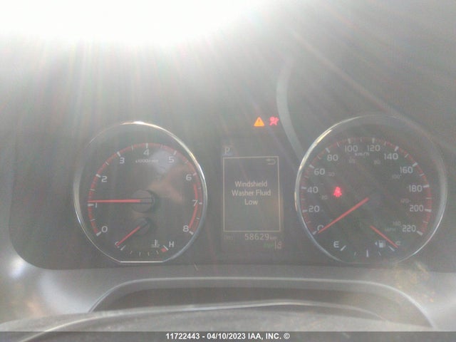 Toyota RAV4 SE 2018 2T3JFREV1JW824422 Image 9