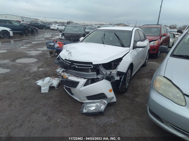 Chevrolet CRUZE LT 2014 1G1PC5SB2E7132590 Image 2