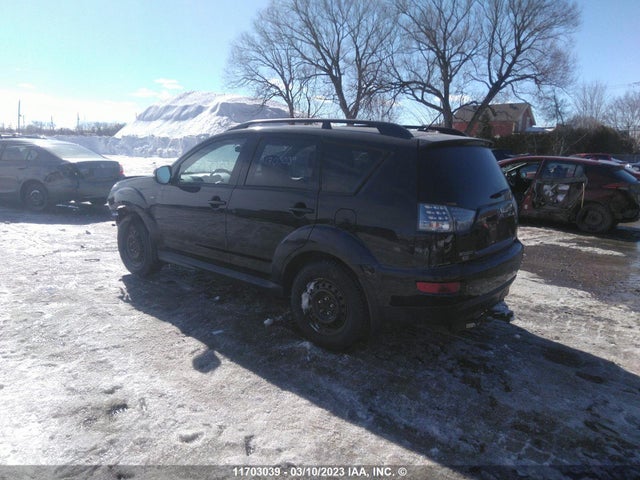 JA4JT3AX3BU607881 Mitsubishi Outlander Se