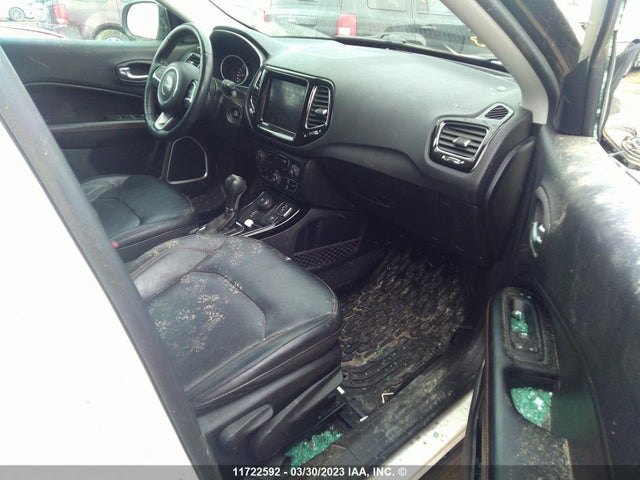 3C4NJDCB0JT364804 Jeep Compass Limited