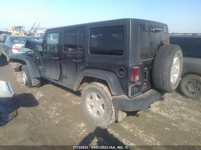 1C4BJWDG2JL864922 Jeep Wrangler Unlimited Sport