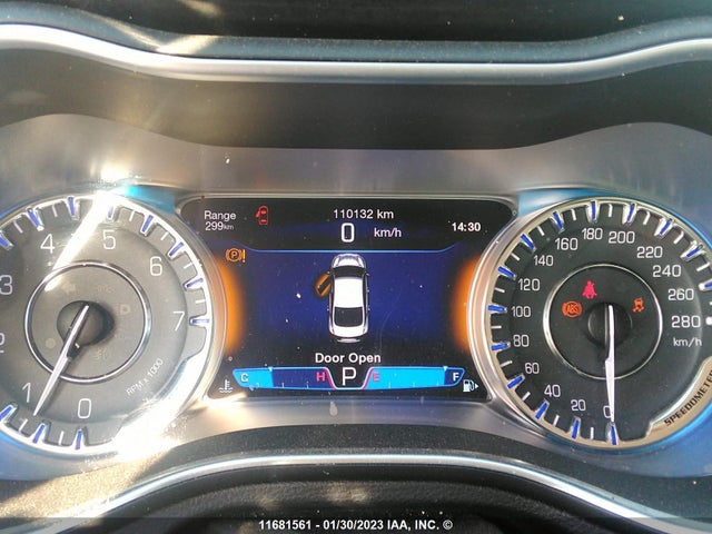 Chrysler 200 C 2015 1C3CCCCG2FN624493 Image 7