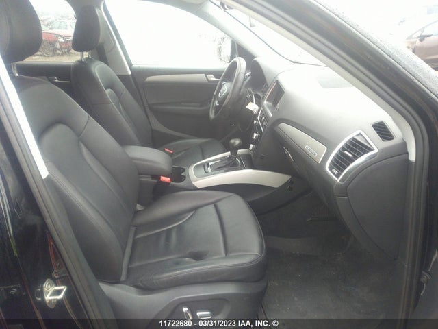 WA1CFCFP8FA003761 Audi Q5 PREMIUM