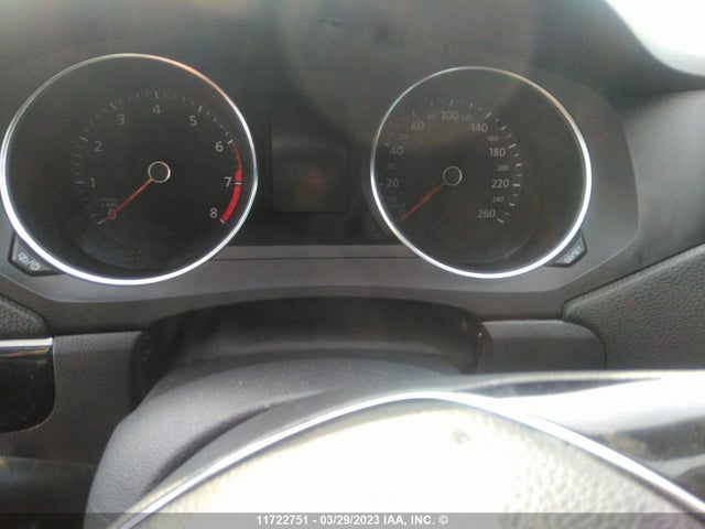 3VWD67AJ8GM213640 Volkswagen JETTA SE