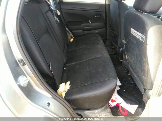 4A4AJ3AU0FE605337 Mitsubishi RVR SE