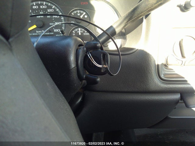 Chevrolet Silverado C1500 2001 1GCEC14W51Z124554 Image 3