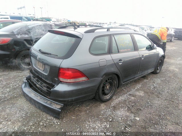 3VWML7AJ2EM613568 Volkswagen JETTA TDI