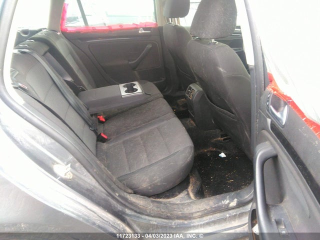 3VWML7AJ2EM613568 Volkswagen JETTA TDI
