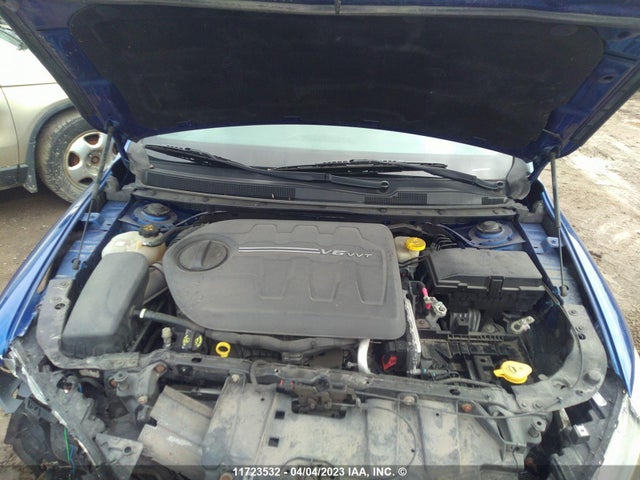 1C3CCCCG4FN628187 Chrysler 200 C
