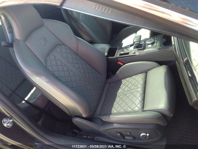 WAUR4AF5XJA084552 Audi S5 Prestige