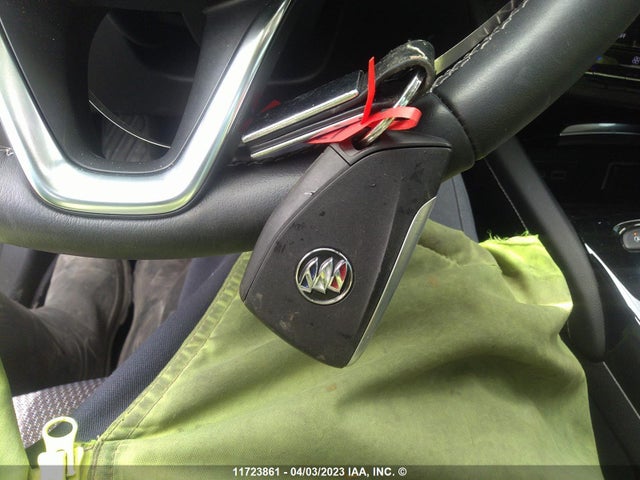 LRBAZLR40MD171555 Buick Envision Preferred