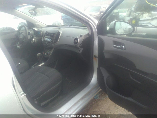 Chevrolet SONIC LT 2014 1G1JC6EH4E4133320 Image 5