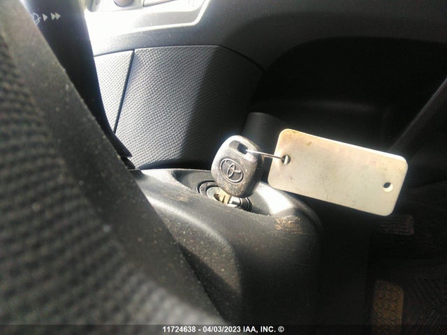 2010 Toyota Yaris Ce მანქანა იყიდება აუქციონზე, vin: JTDJT9K37A5282827, აუქციონის ნომერი: 11724638
