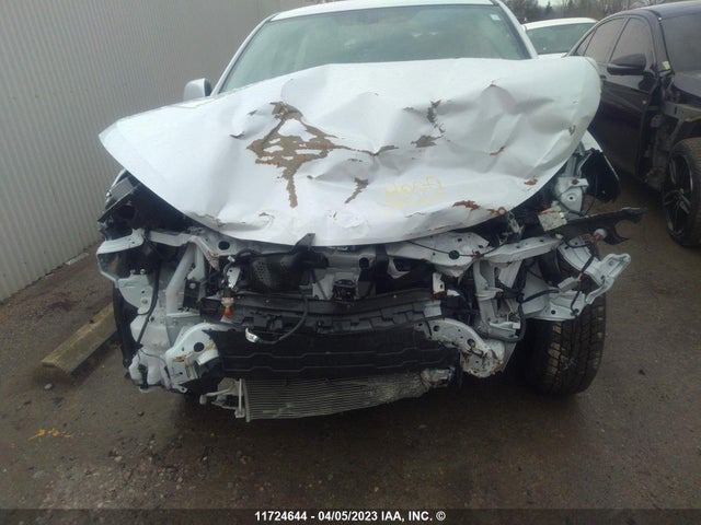 JA4AJUAU4NU604672 Mitsubishi RVR ES