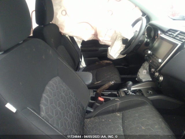 JA4AJUAU4NU604672 Mitsubishi RVR ES