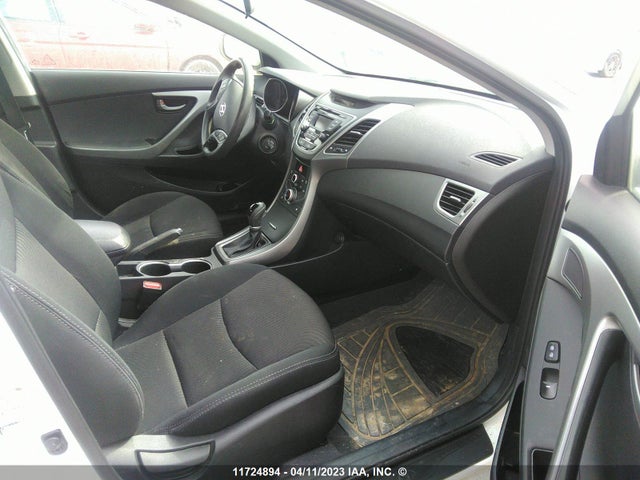 Hyundai ELANTRA GL 2016 5NPDH4AEXGH702593 Image 6