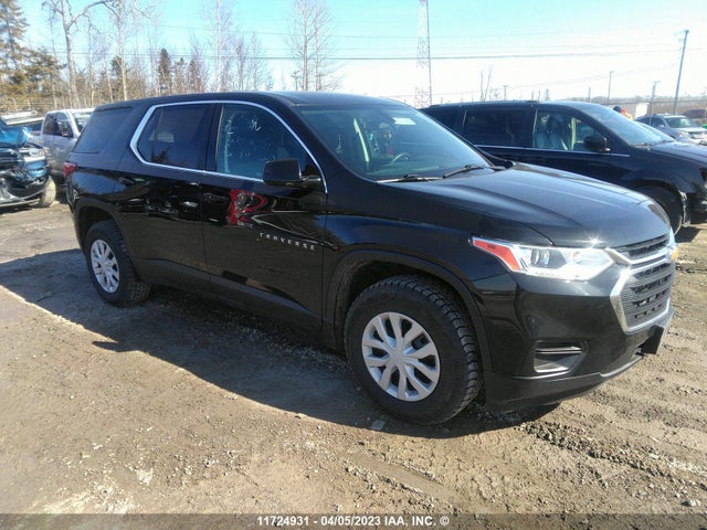 Chevrolet Traverse Ls 2018 1GNEVFKW9JJ135329 Image 1