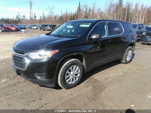 Chevrolet Traverse Ls 2018 1GNEVFKW9JJ135329 Image 2