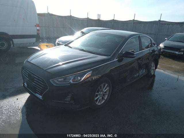 Hyundai SONATA GL 2018 5NPE24AF0JH616327 Image 2