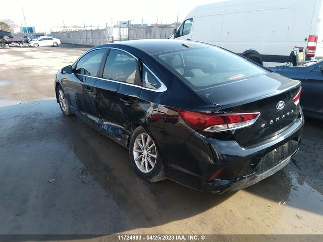 Hyundai SONATA GL 2018 5NPE24AF0JH616327 Image 3