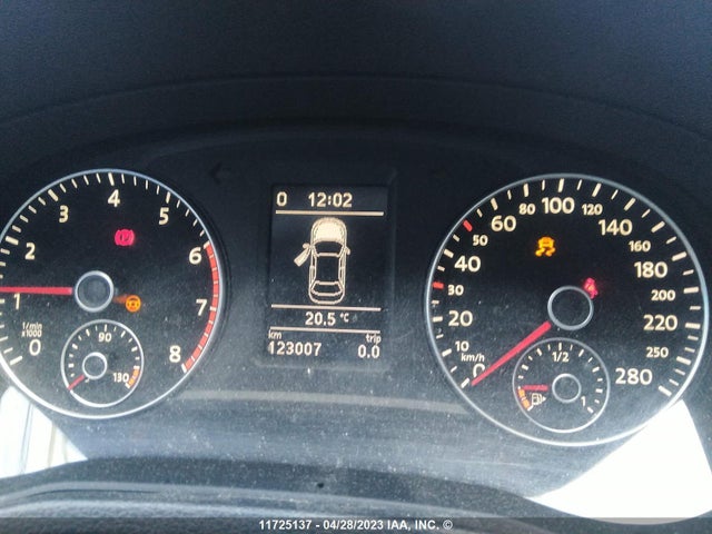 1VWBS7A35FC027851 Volkswagen PASSAT SE