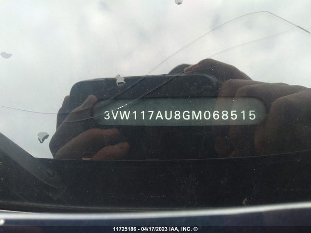 3VW117AU8GM068515 Volkswagen GOLF S