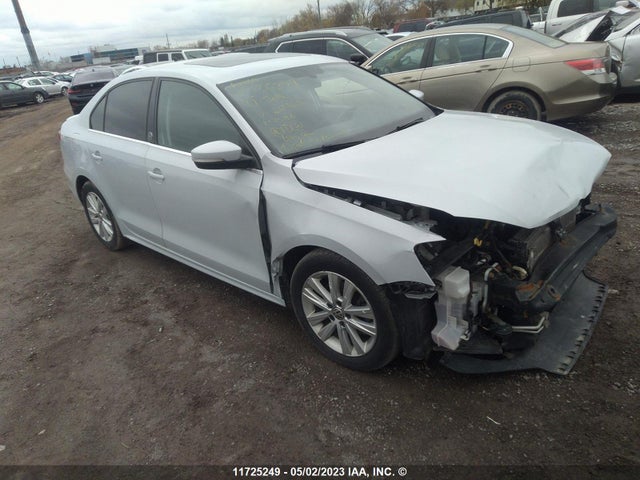 3VWDB7AJ3HM266825 auction archive image