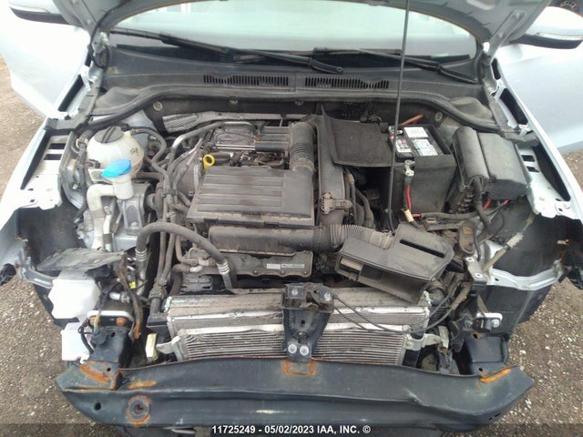 3VWDB7AJ3HM266825 Volkswagen JETTA SE