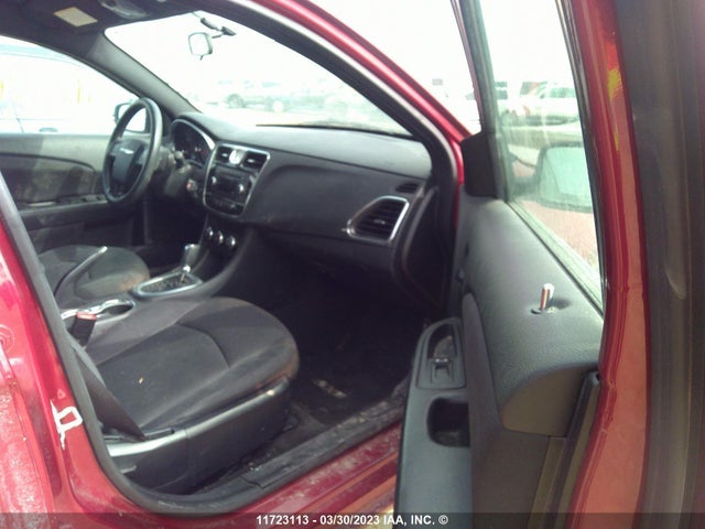 1C3CCBAB9EN230067 Chrysler 200 LX
