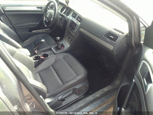 3VW117AU9FM004692 Volkswagen GOLF