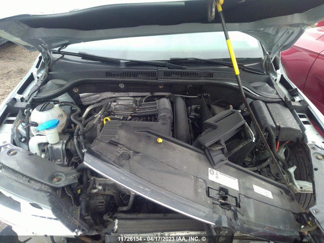 3VWDB7AJ2HM303878 Volkswagen JETTA SE