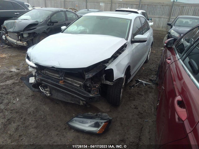 3VWDB7AJ2HM303878 Volkswagen JETTA SE